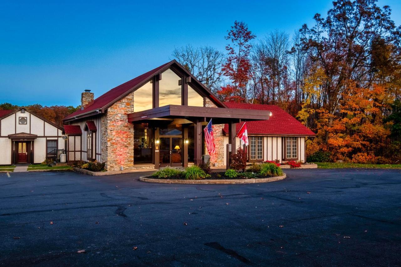 Red Roof Inn & Suites Hazleton Εξωτερικό φωτογραφία