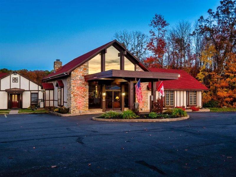 Red Roof Inn & Suites Hazleton Εξωτερικό φωτογραφία