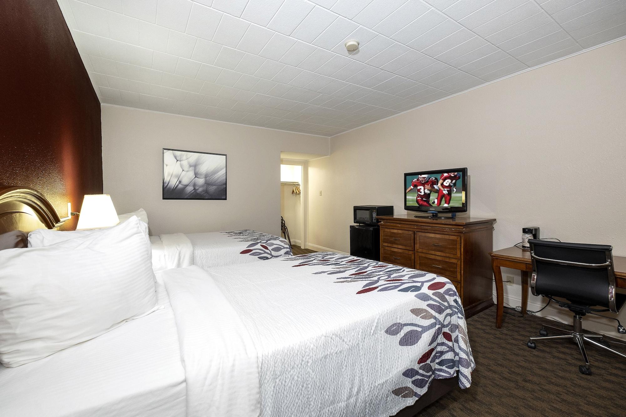 Red Roof Inn & Suites Hazleton Εξωτερικό φωτογραφία