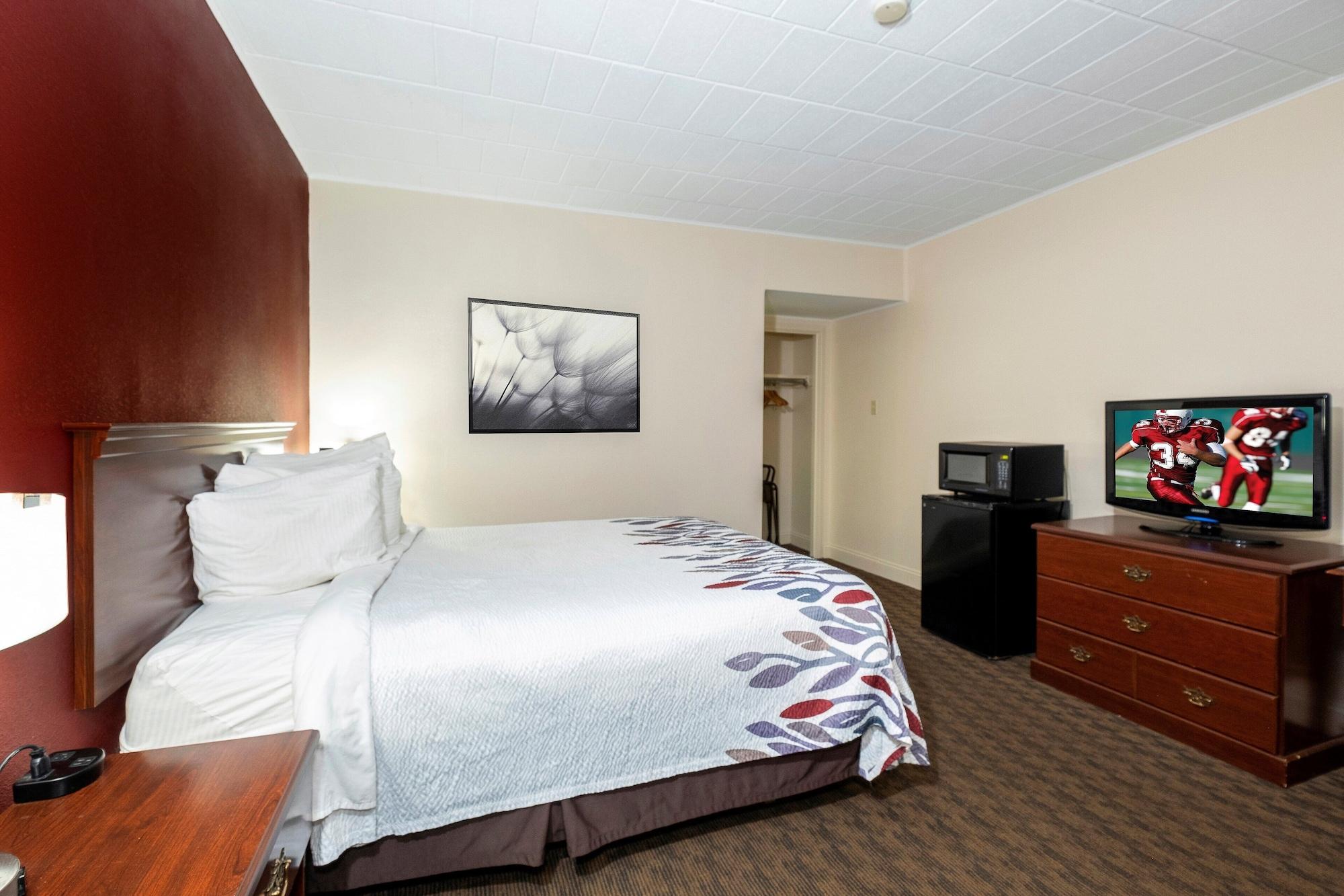 Red Roof Inn & Suites Hazleton Εξωτερικό φωτογραφία