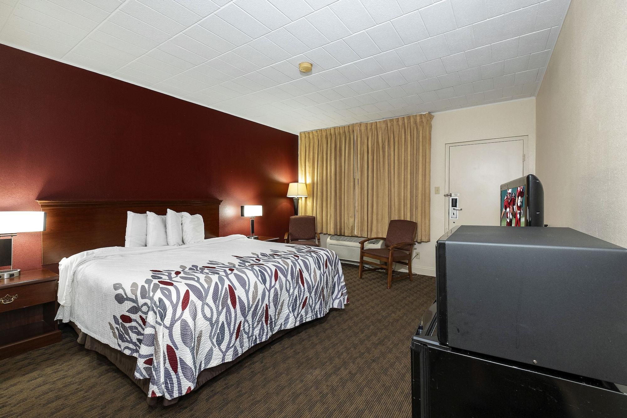 Red Roof Inn & Suites Hazleton Εξωτερικό φωτογραφία