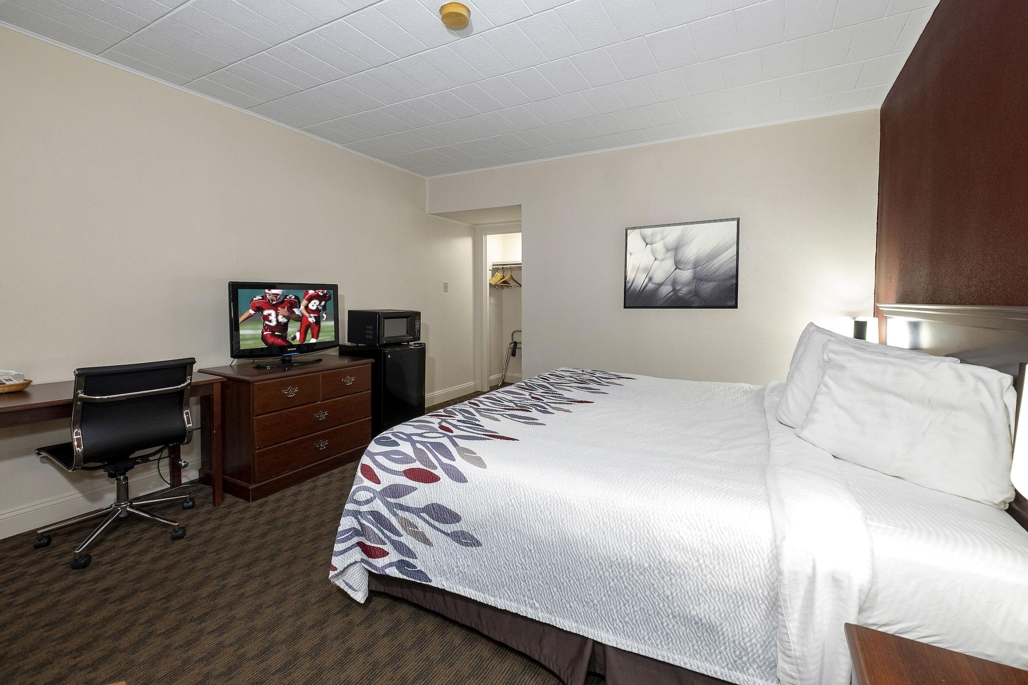 Red Roof Inn & Suites Hazleton Εξωτερικό φωτογραφία
