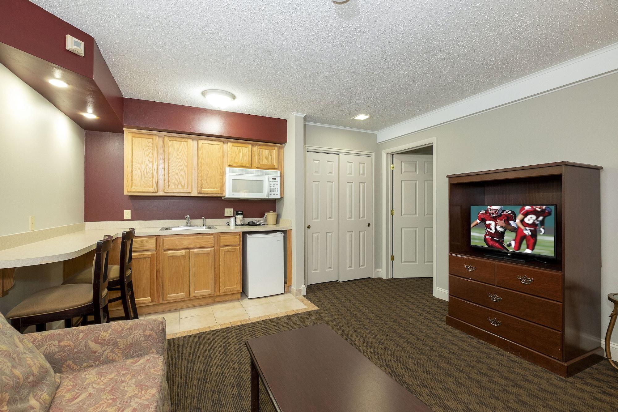 Red Roof Inn & Suites Hazleton Εξωτερικό φωτογραφία