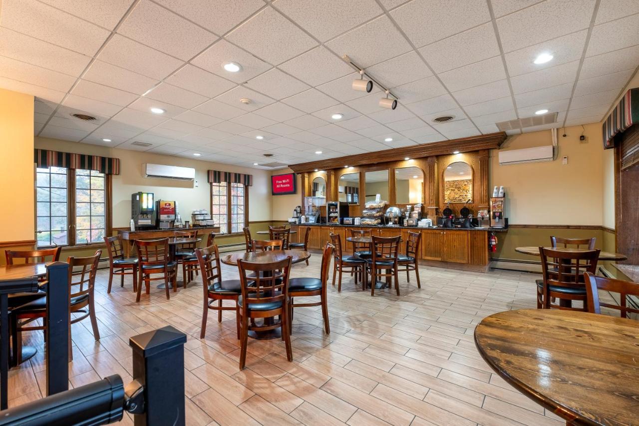 Red Roof Inn & Suites Hazleton Εξωτερικό φωτογραφία