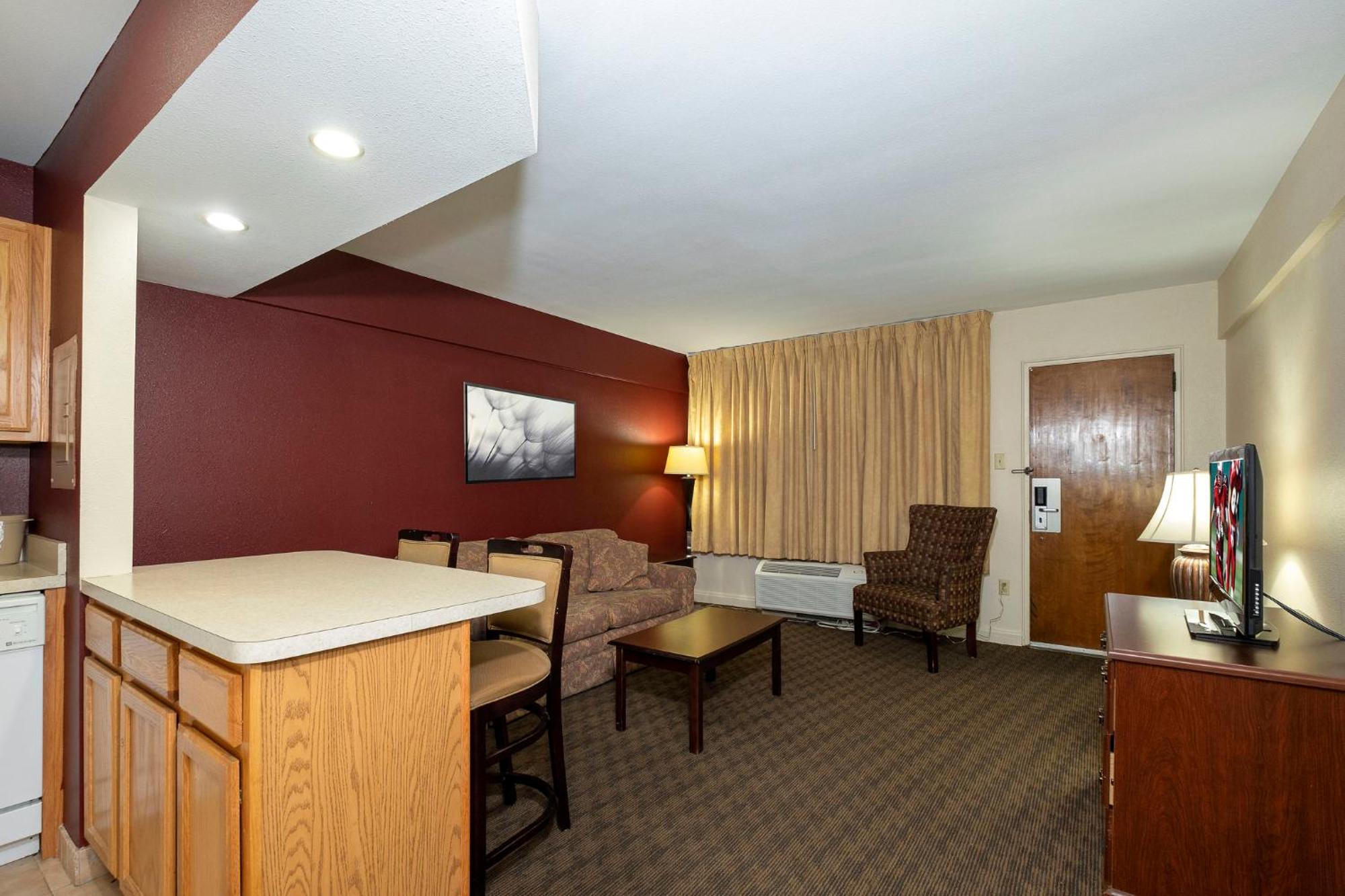 Red Roof Inn & Suites Hazleton Εξωτερικό φωτογραφία